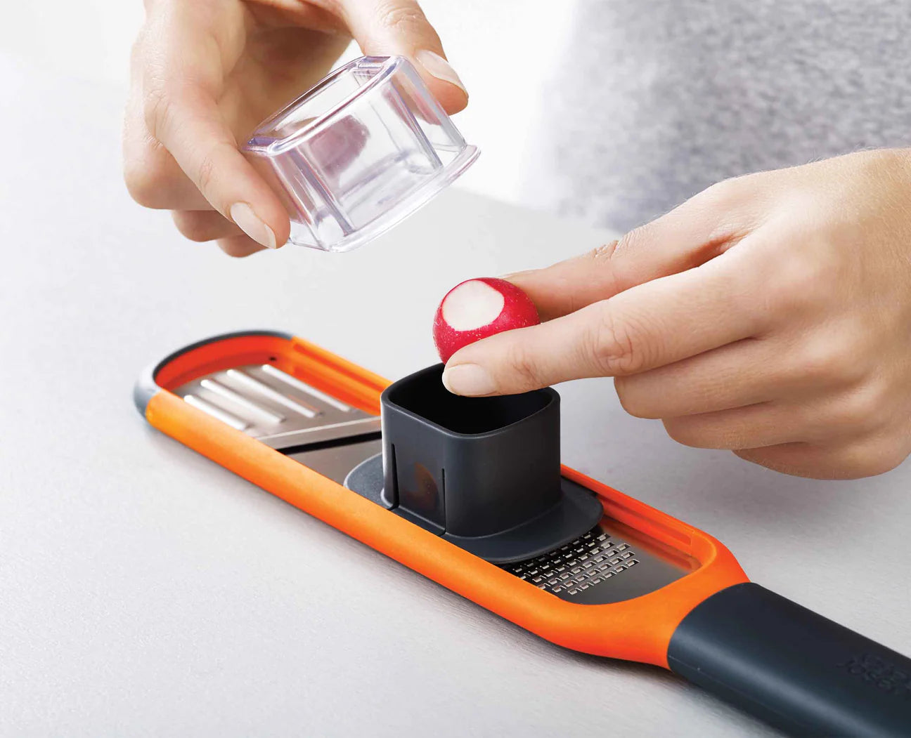 Joseph Joseph Handi-Grate 2´si 1 Arada Mini Rende ve Dilimleyici -Turuncu