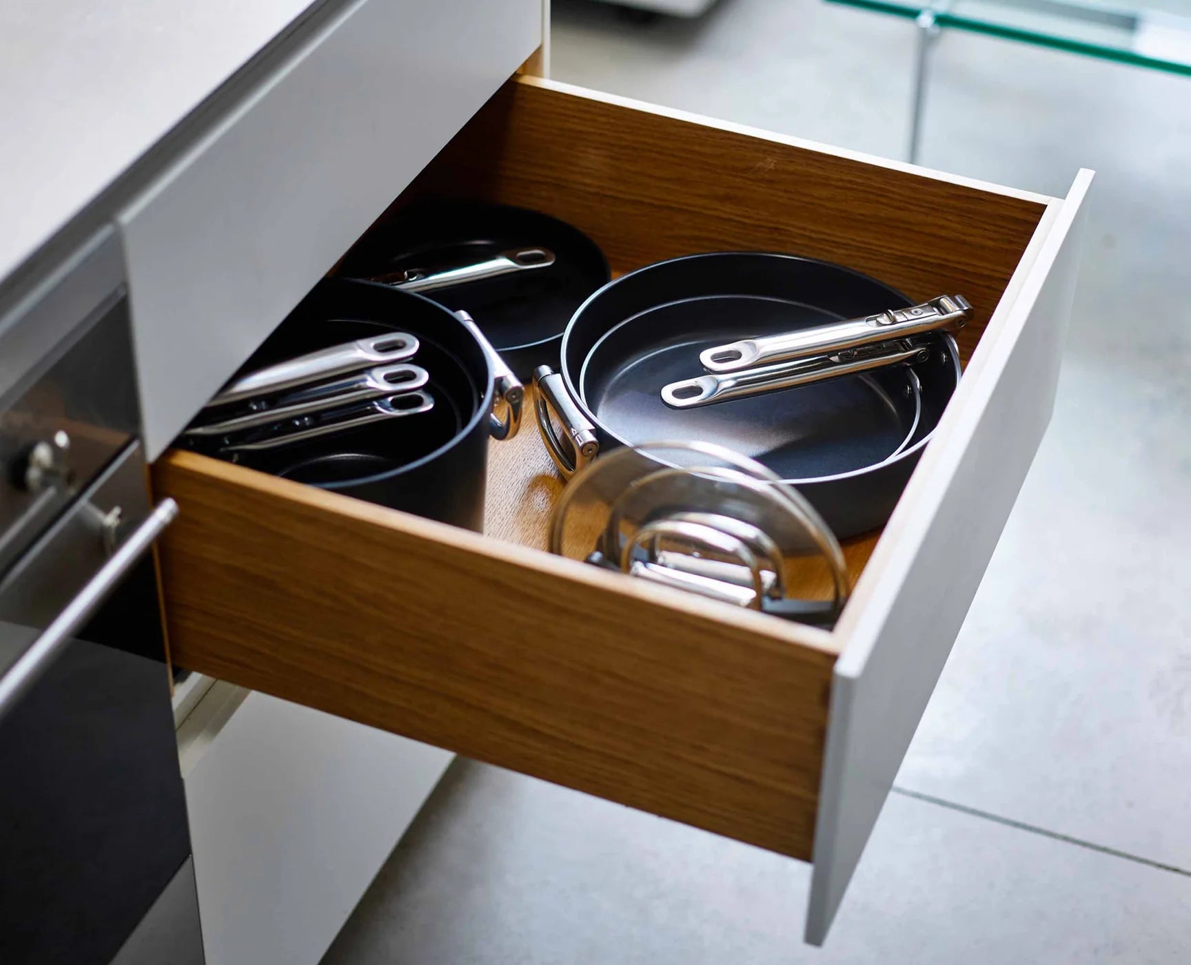 Joseph Joseph Space 30 cm Katlanabilir Saplı Kızartma Tavası