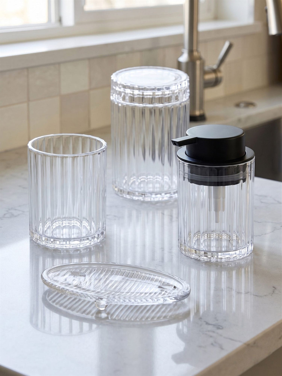 The Mia Vinka Banyo Seti 4 Parça Şeffaf 300 ml (Paket: 2 Adet)