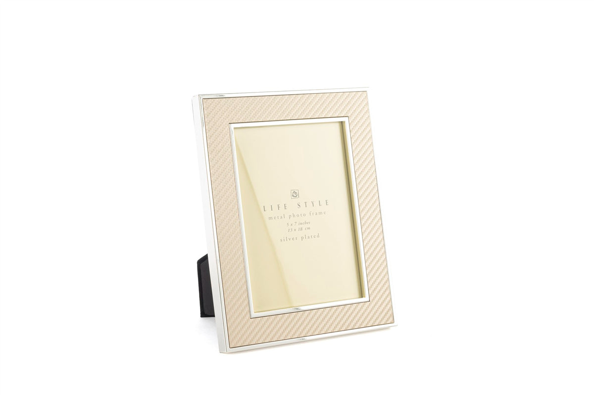 Mikasa Moor Silver Kenarlı Krem Kumaş Çerçeve 13x18cm