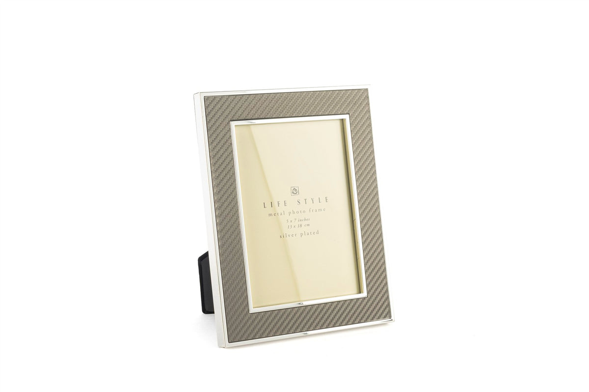 Mikasa Moor Silver Kenarlı Gri Kumaş Çerçeve 13x18cm