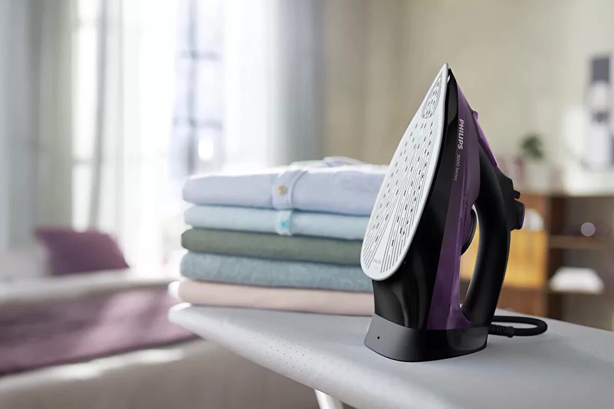 Philips DST5030/80 2400 W Buharlı Ütü