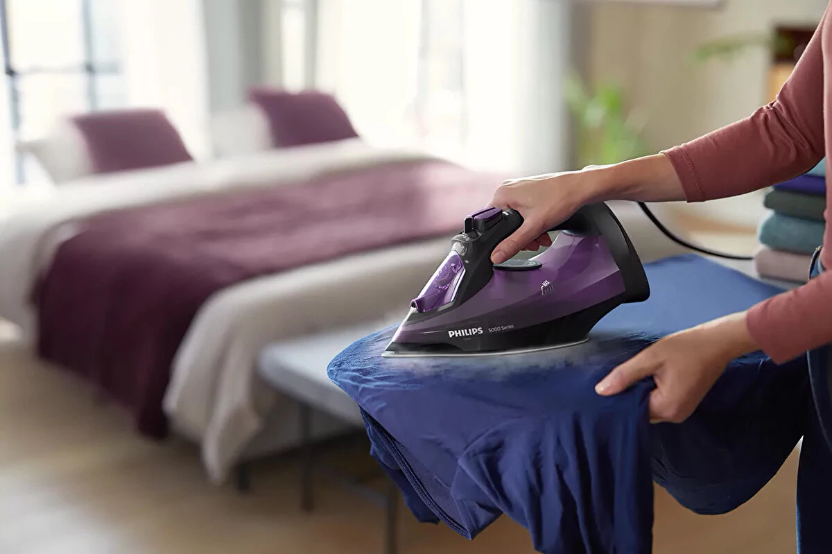 Philips DST5030/80 2400 W Buharlı Ütü