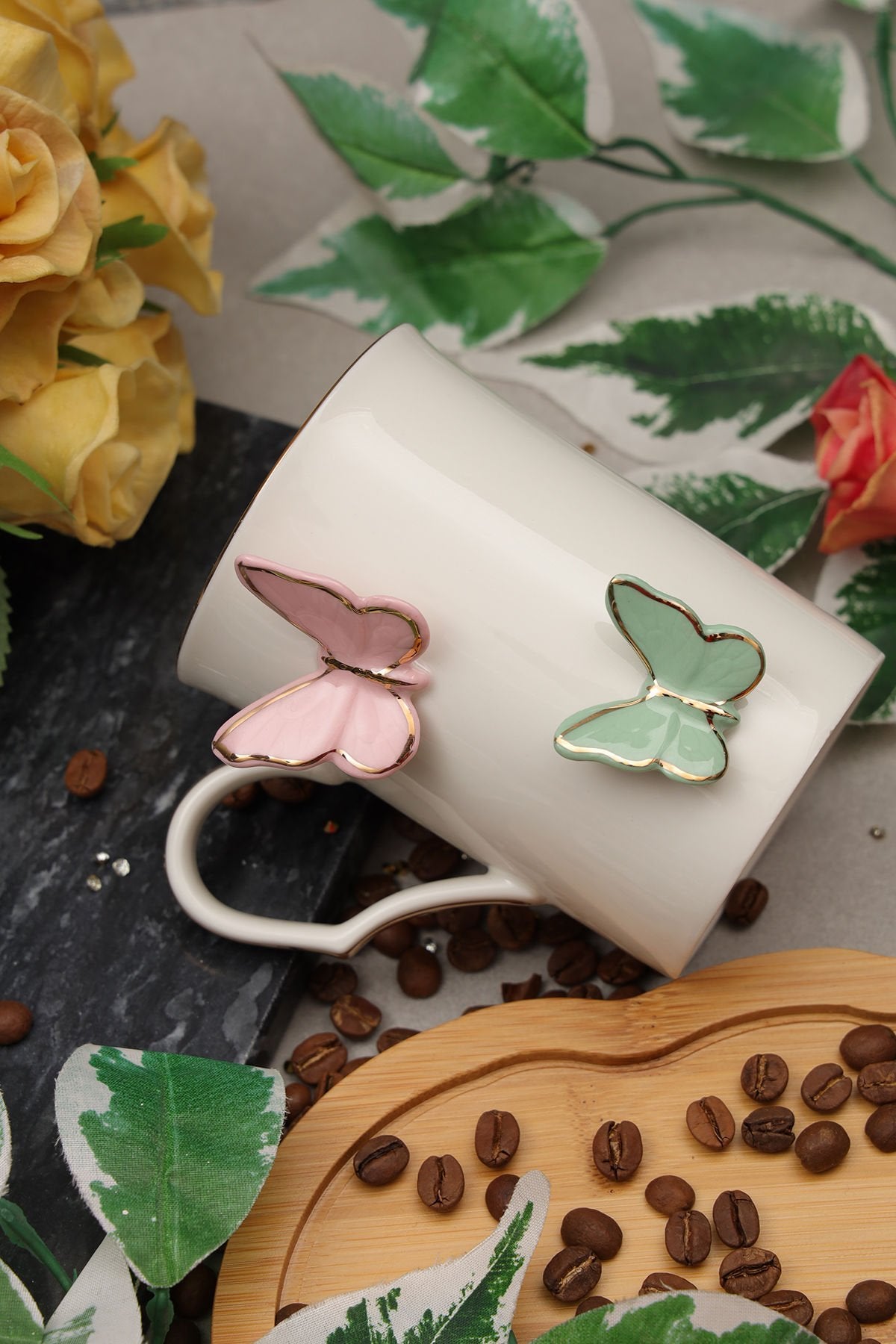 Mariposa Porselen Kelebekli Kupa