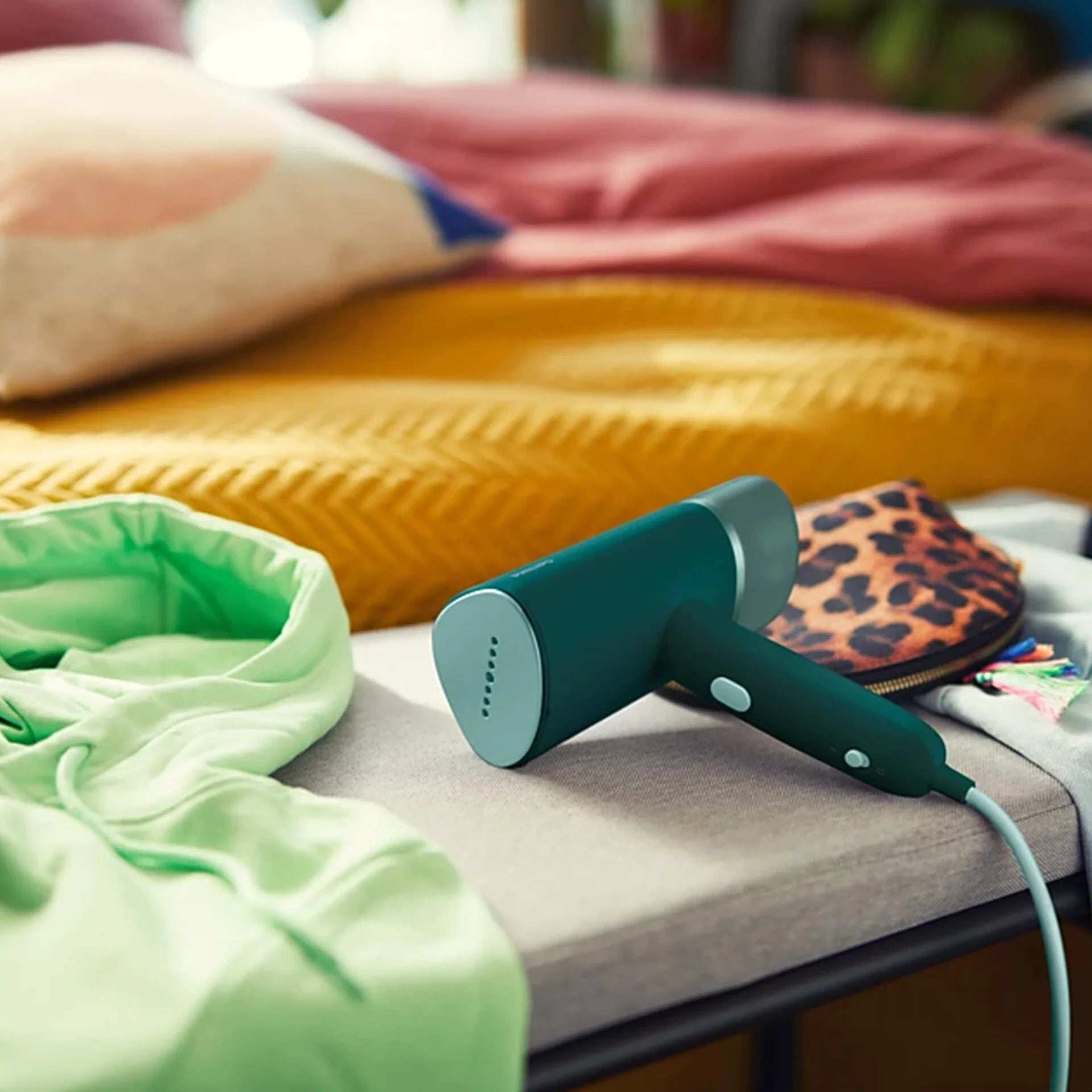 PHILIPS STH3020/70 Buharlı Dikey Düzleştirici Su Yeşili