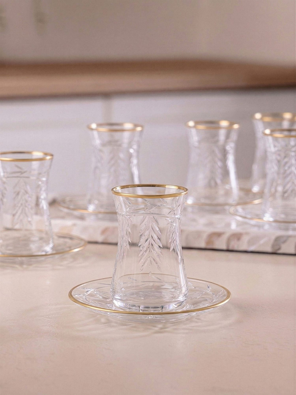 The Mia Leaf Çay Seti Gold 12 Parça