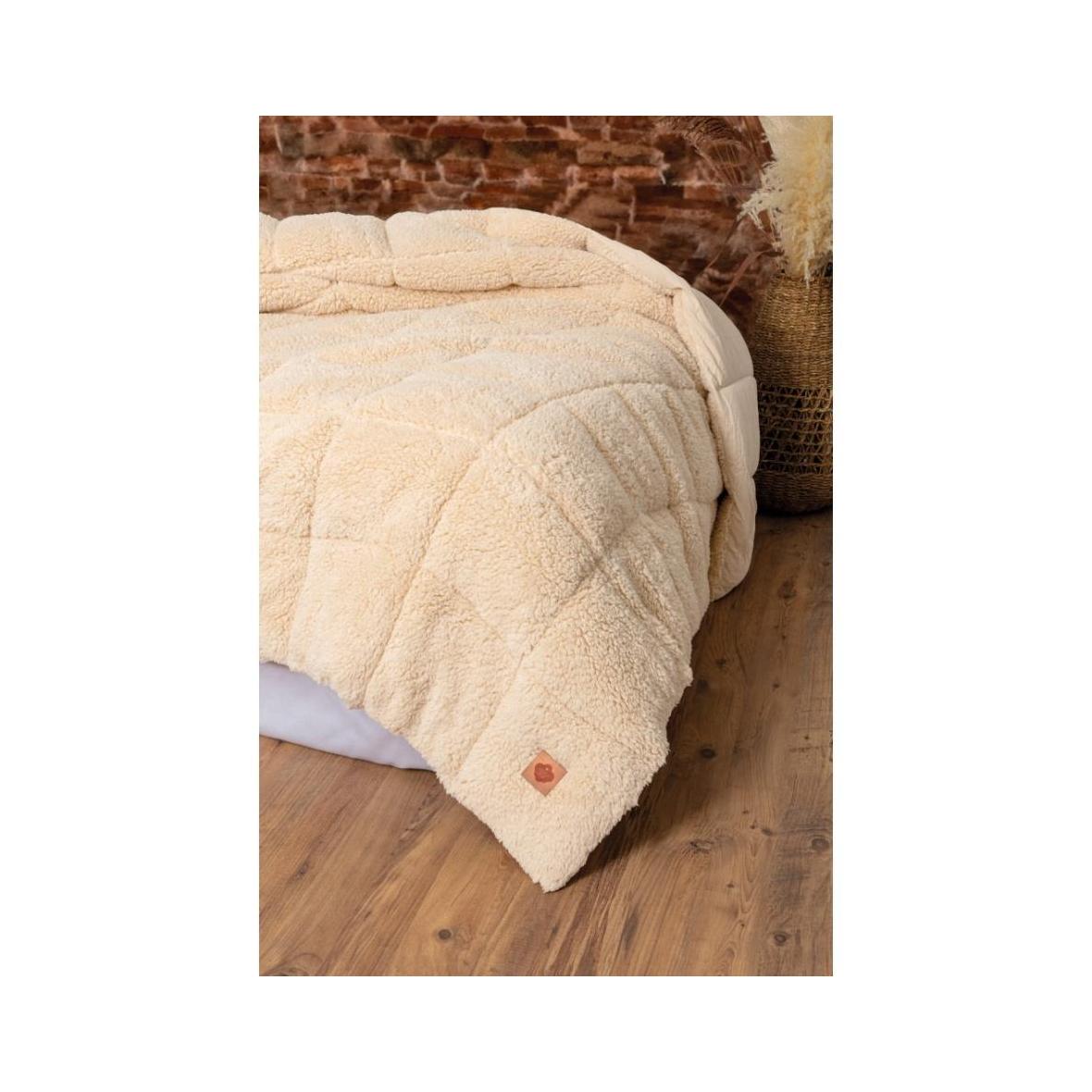 Double Plush Quilt Cream 195x215