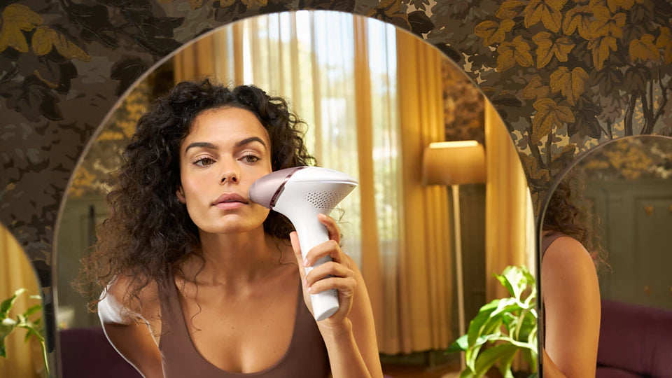 Philips Lumea IPL Prestige SenseIQ ile IPL Tüy alma cihazı BRI950/00